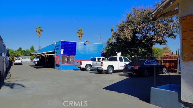 Great investment opportunity awaits!  Located conveniently in a populated area with good traffic, and 19,602 sqft large, this multi-use property features a 1180 square-foot 3bed/2bath home office at the front as well as an established auto repair business back unit.  Buyer must verify city permits and 1031 exchange applies. Don t miss out on this amazing potential great income property!