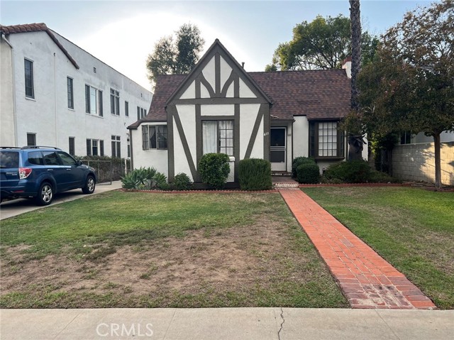 Great opportunity to build 4 units. Collect rent and wait to build near Alhambra Park cross street. Minutes to all the shops and restaurants in old town Pasadena, South Pasadena and downtown Alhambra. Please do not disturb occupants. Drive by only.