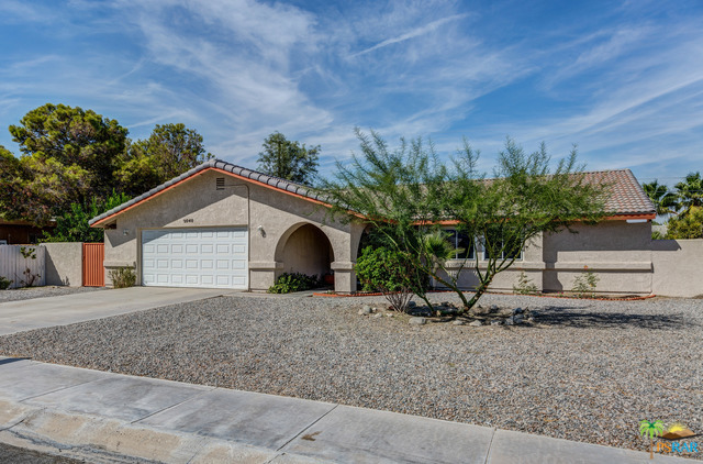 Image Number 1 for 2040 E ROCHELLE Road in Palm Springs