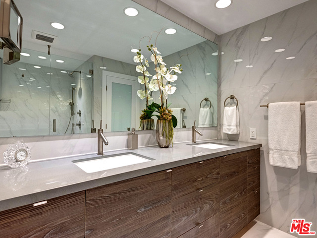 4337 Marina City Drive PH38