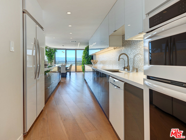 4337 Marina City Drive PH38