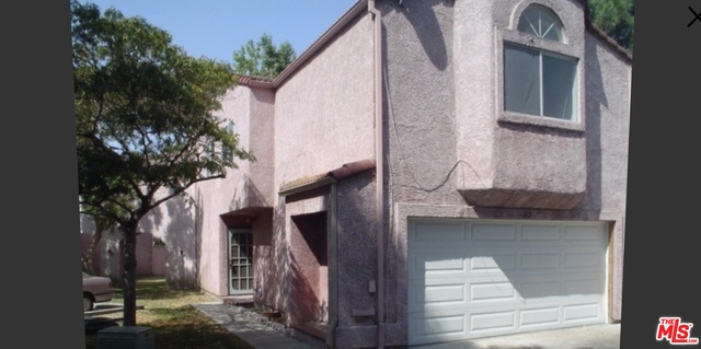 listing main picture