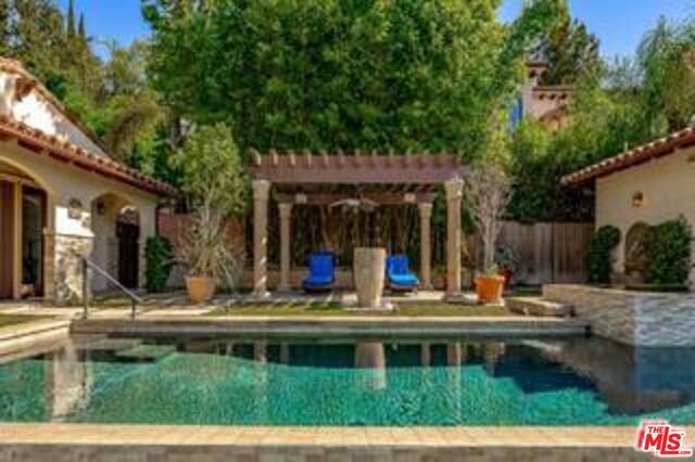 Photo of 6411 IVARENE AVE, LOS ANGELES, CA 90068