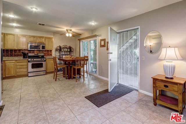 Image 3 for 1950 PALM CANYON DR #115