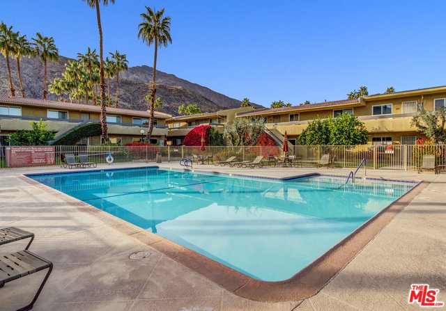 Image 22 for 1950 PALM CANYON DR #115