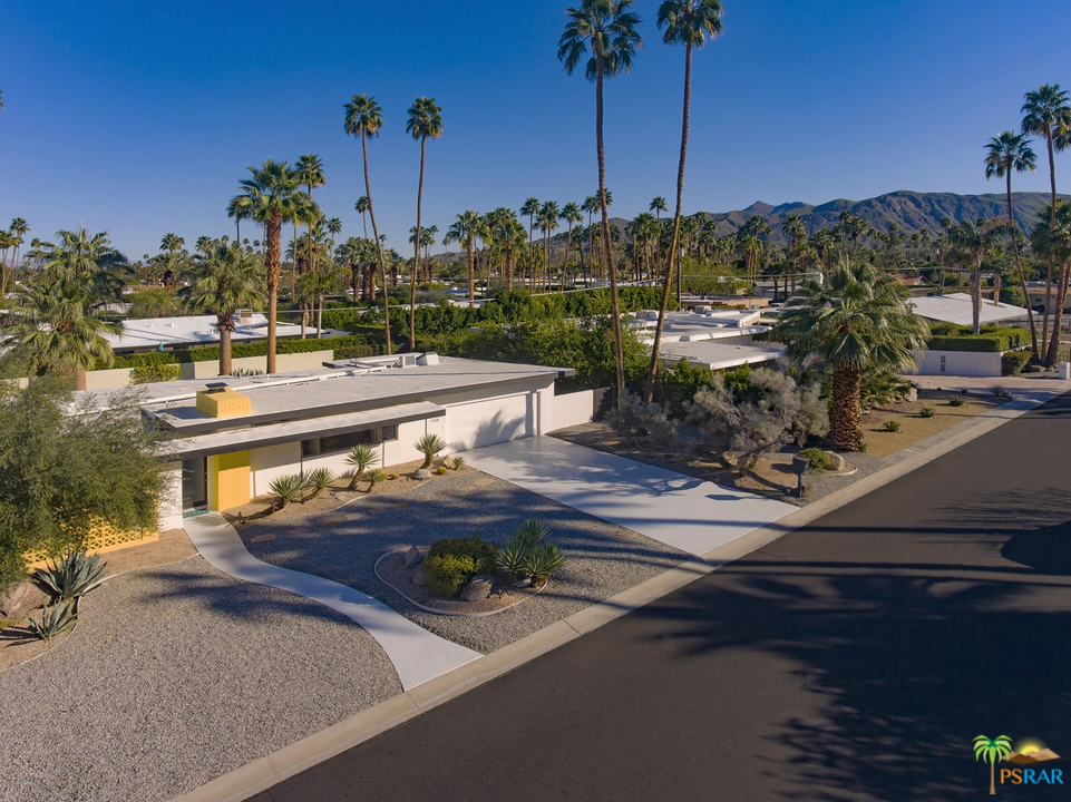 Image Number 1 for 1124 S SAGEBRUSH Road in Palm Springs