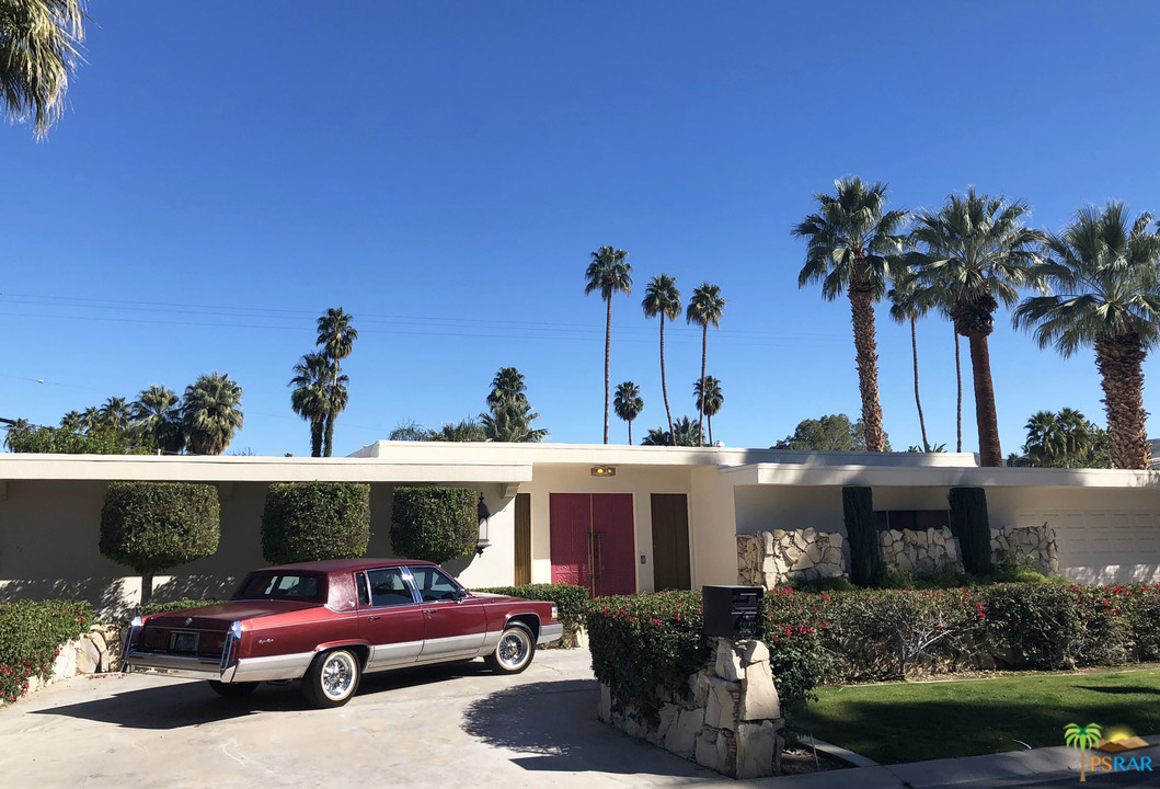 Image Number 1 for 1240 S MANZANITA Avenue in Palm Springs
