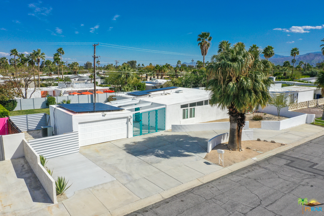 Image Number 1 for 2890 E WYMAN Drive in Palm Springs
