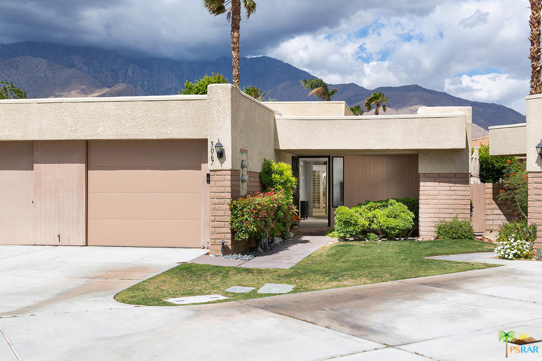 Image Number 1 for 3067 SUNFLOWER CIR EAST in Palm Springs