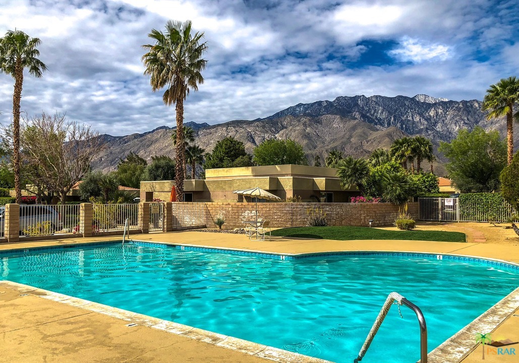 Image Number 1 for 1560 SUNFLOWER Court in Palm Springs