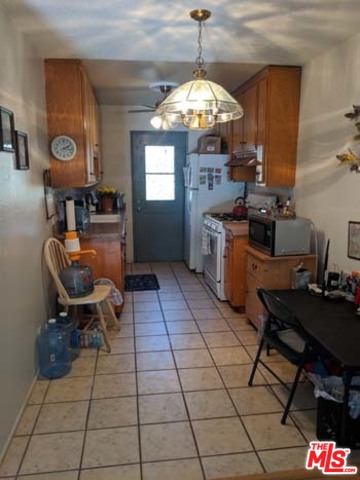 listing main picture