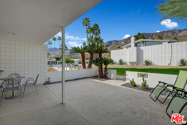 Image 11 for 2471 S SIERRA MADRE