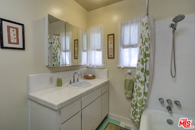 813-coeur-d-alene-ave,los-angeles,ca,90291