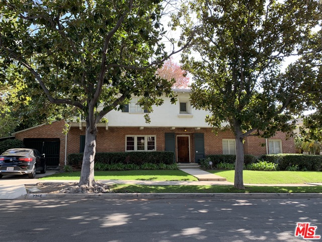 listing main picture