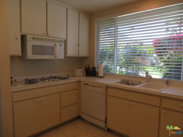 Image 15 for 2555 E JACARANDA RD