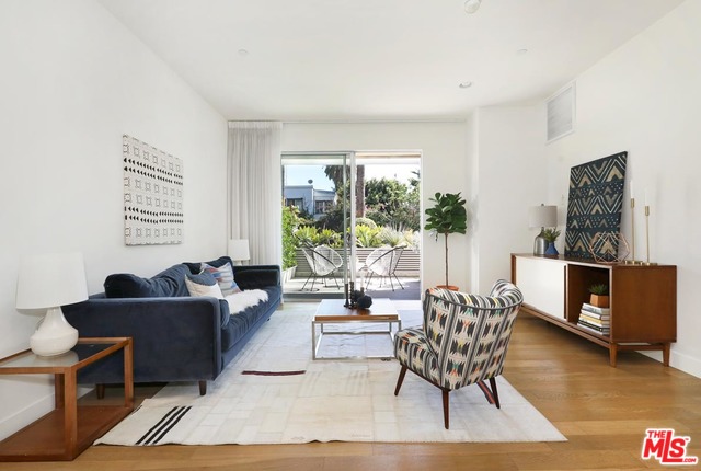 Photo of 6001 CARLTON WAY #103, HOLLYWOOD, CA 90028