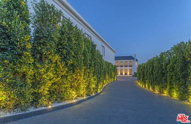 Photo of 2571 WALLINGFORD DR, BEVERLY HILLS, CA 90210