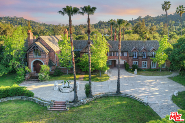 Photo of 660 BERKSHIRE AVE, La Canada Flintridge, CA 91011