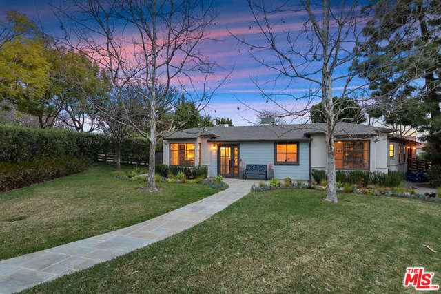 Photo of 4156 HAZELTINE AVE, SHERMAN OAKS, CA 91423