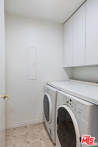 listing main picture