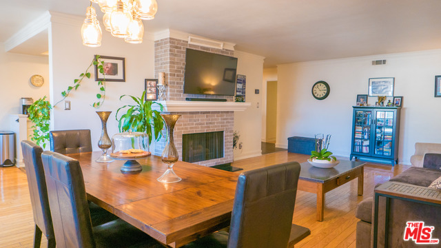 Photo of 10707 CAMARILLO ST #301, TOLUCA LAKE, CA 91602