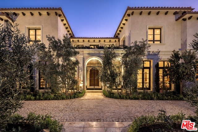 Photo of 803 N LINDEN DR, BEVERLY HILLS, CA 90210