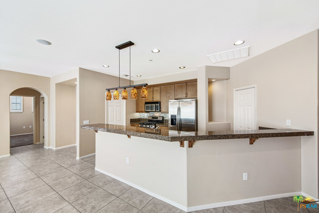 Image 7 for 359 E AMENO DR
