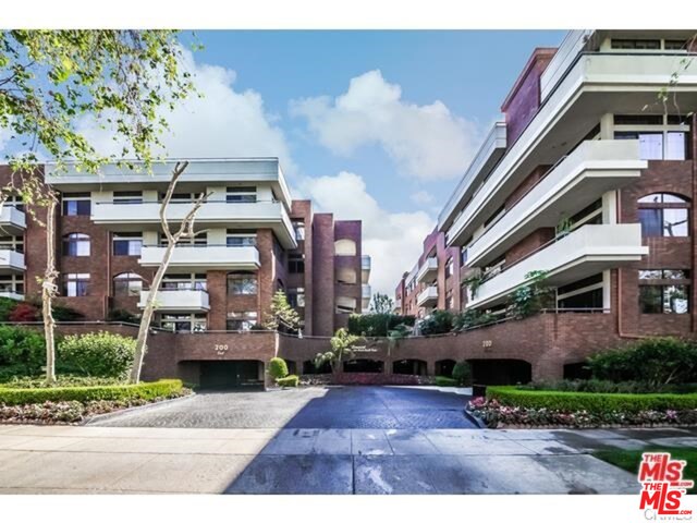 Photo of 200 N SWALL DR #454, BEVERLY HILLS, CA 90211