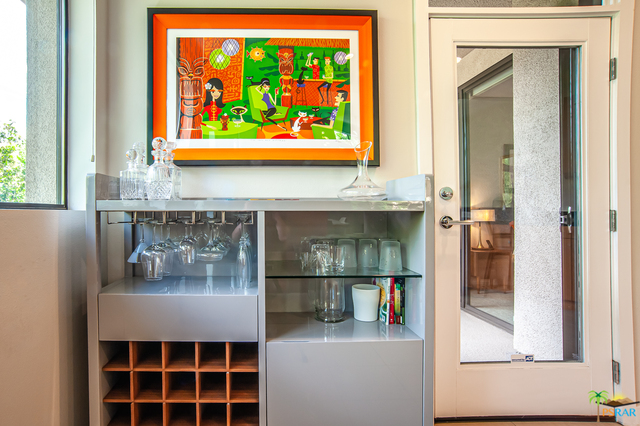 Image 18 for 850 PALM CANYON DR #201