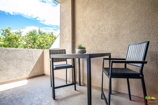 Image 17 for 850 PALM CANYON DR #201