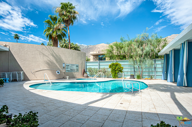 Image 3 for 850 PALM CANYON DR #201