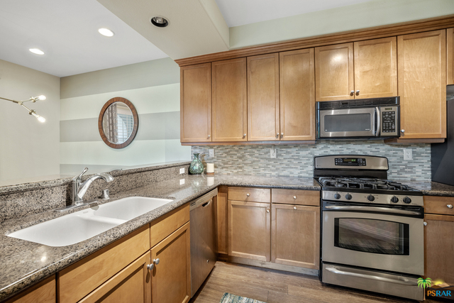 Image 9 for 355 E Ameno DR