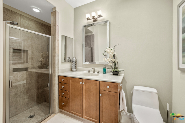 Image 15 for 355 E Ameno DR