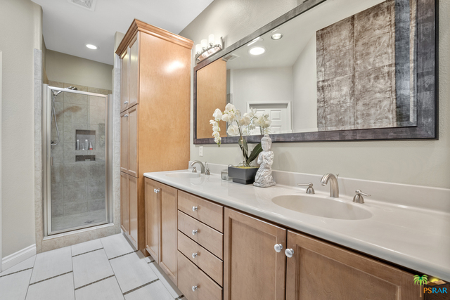 Image 21 for 355 E Ameno DR