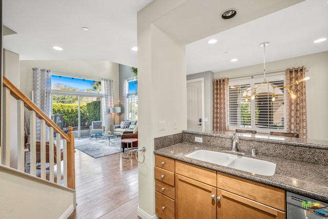 Image 12 for 355 E Ameno DR