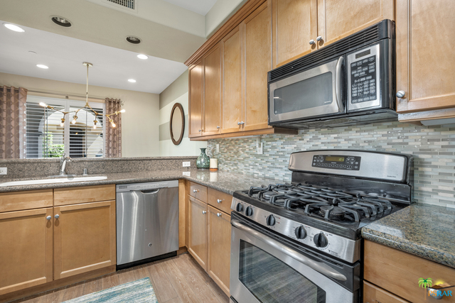 Image 10 for 355 E Ameno DR