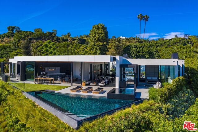 Photo of 514 CHALETTE DR, Beverly Hills, CA 90210