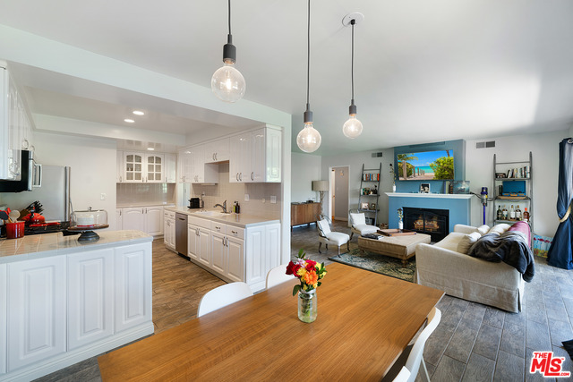 Photo of 10707 CAMARILLO ST #105, Toluca Lake, CA 91602
