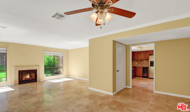 Image 9 for 1655 BEVERLY DR #E