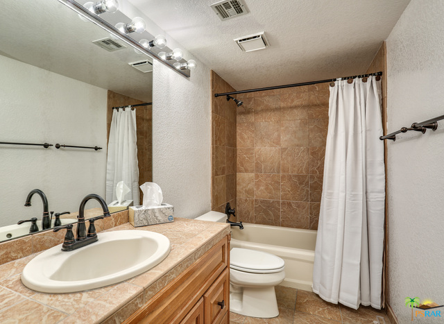 Image 15 for 2700 Mesquite Ave #D17
