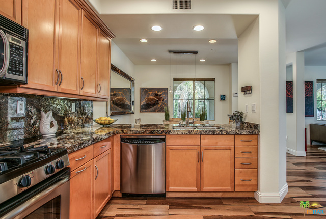 Image 9 for 1393 Yermo Dr S