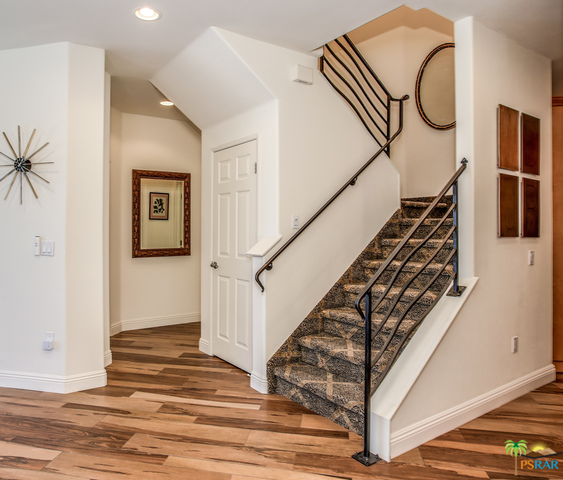 Image 16 for 1393 Yermo Dr S