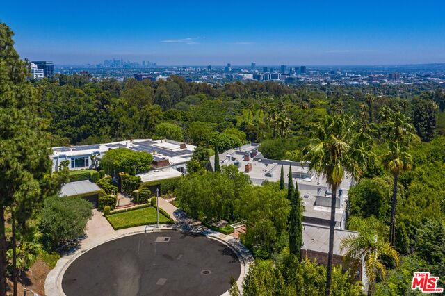 Photo of 520 Stonewood Dr, Beverly Hills, CA 90210
