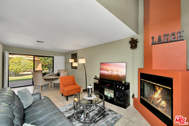 Image 2 for 213 S Louella Rd