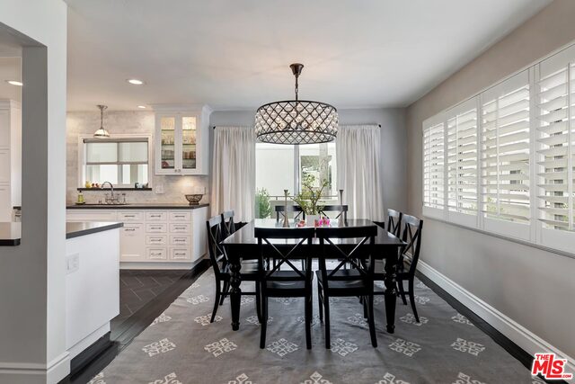 Photo of 4445 Cartwright Ave #305, TOLUCA LAKE, CA 91602