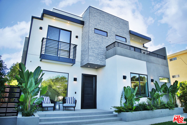 Photo of 3415 Kelton Ave, Los Angeles, CA 90034
