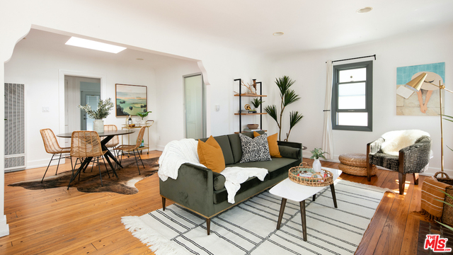 Photo of 1033 Amoroso Pl, Venice, CA 90291