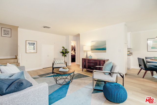 Photo of 10757 Hortense St #111, Toluca Lake, CA 91602
