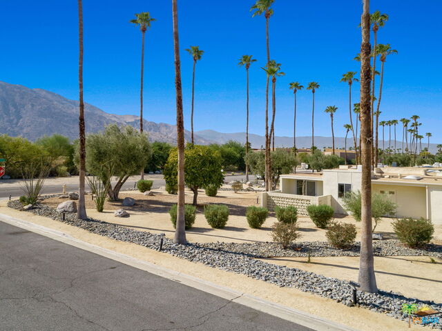 Image 2 for 1876 S Barona Rd
