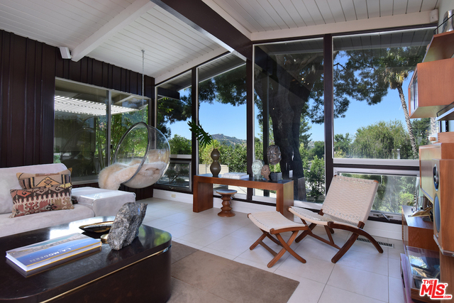 Photo of 4620 Blackfriar Rd, Woodland Hills, CA 91364